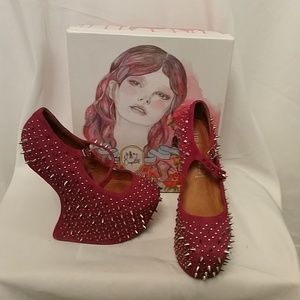 Jeffrey Campbell brand Prickly fuchsia suede shoe!